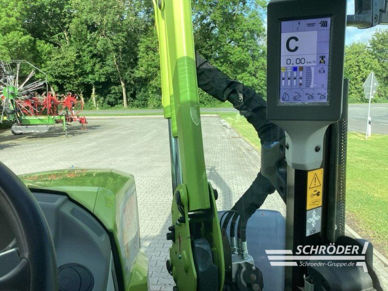 Claas ARION 440