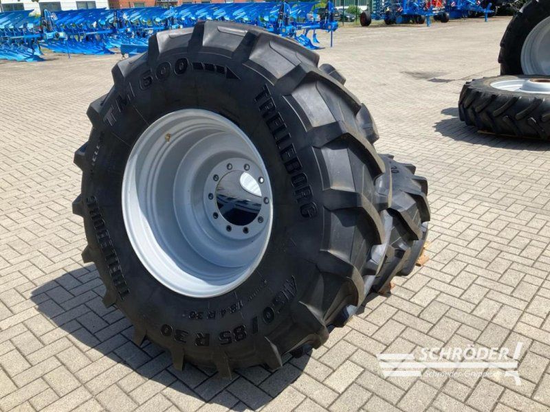 John Deere 2X 460/85 R30 + 2X 480/80 R46
