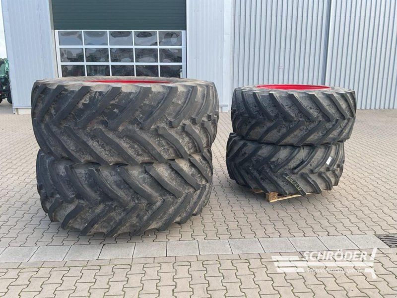 Fendt KOMPLETTRÄDER VF650/60R38 + VF750/70R44
