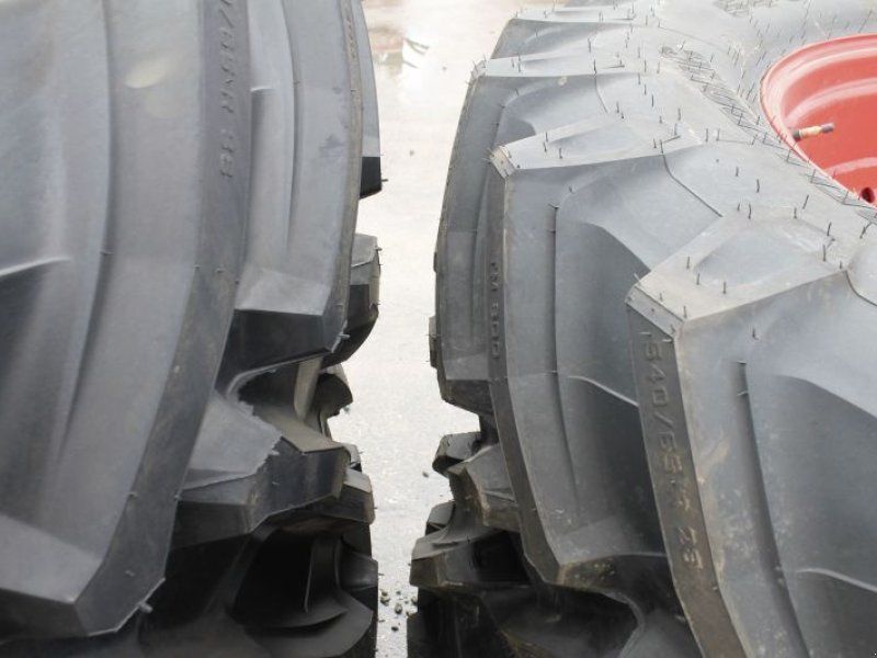 Trelleborg 540/65 R28 + 650/65 R38