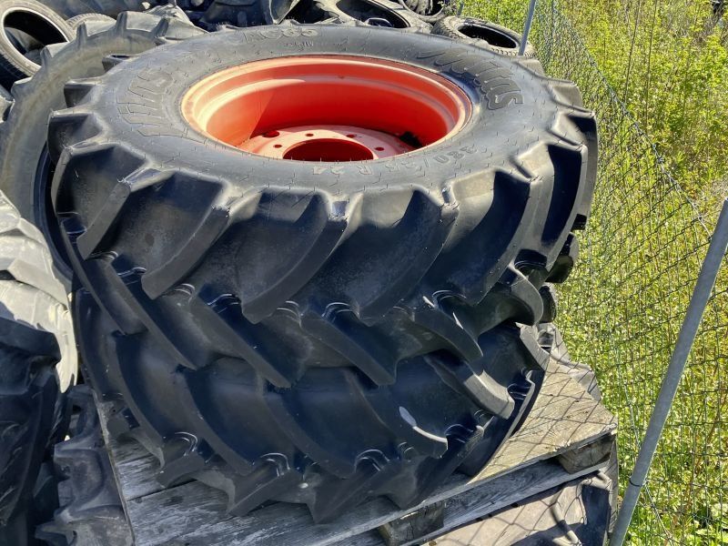 Claas KRS 380/85R24 460/85R34 MITAS