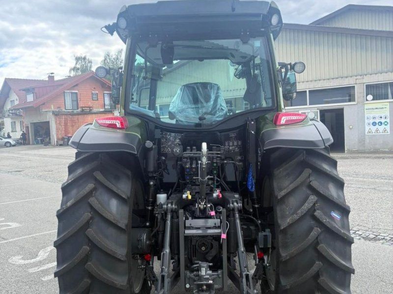 Valtra A 115