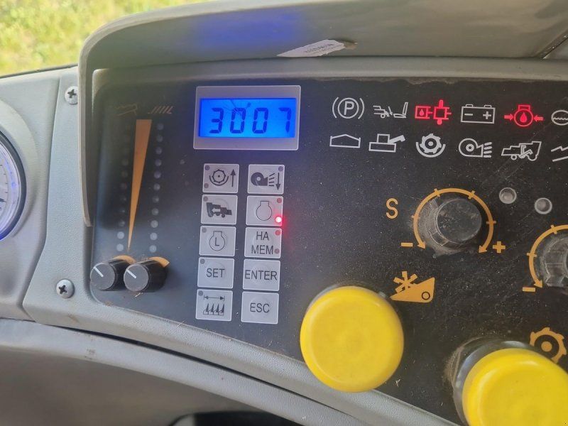 New Holland TC5060