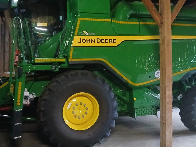 John Deere T6 600 Hillmaster