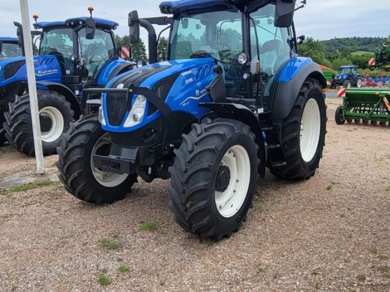 New Holland T5.120 DYNAMIC COMMAND