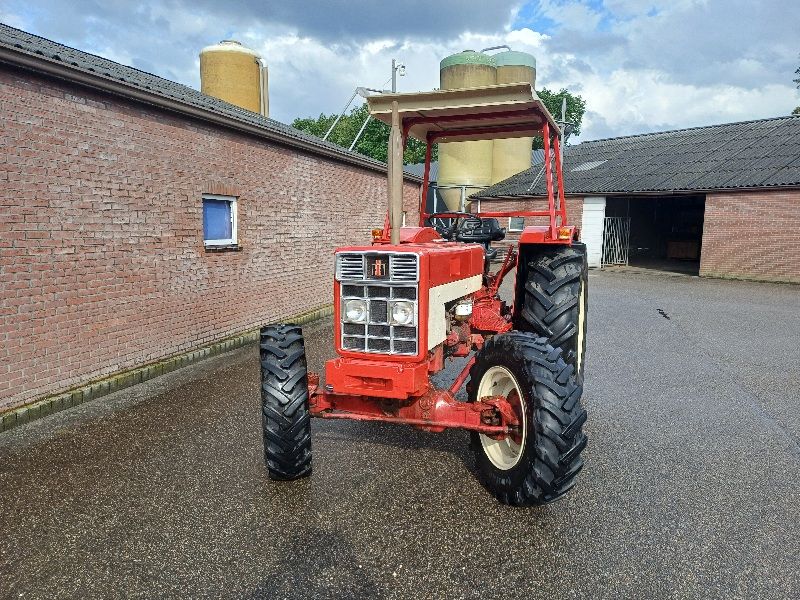 International 633 4X4
