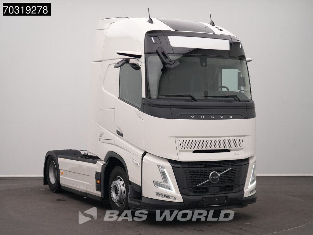 Volvo FH Aero 500 4X2 NEW! Globetrotter XL 2 tanks Mirrorcams ACC LED