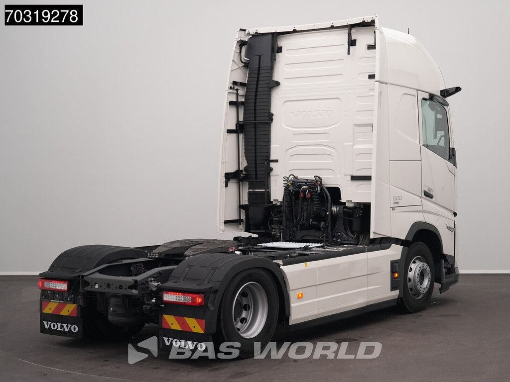 Volvo FH Aero 500 4X2 NEW! Globetrotter XL 2 tanks Mirrorcams ACC LED