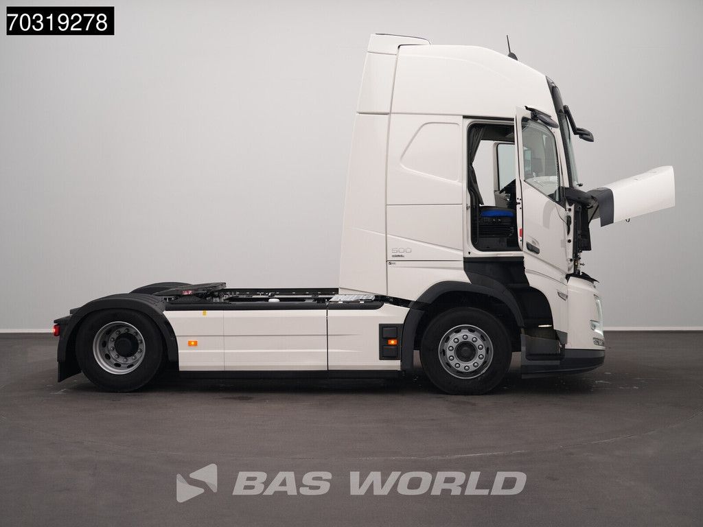 Volvo FH Aero 500 4X2 NEW! Globetrotter XL 2 tanks Mirrorcams ACC LED