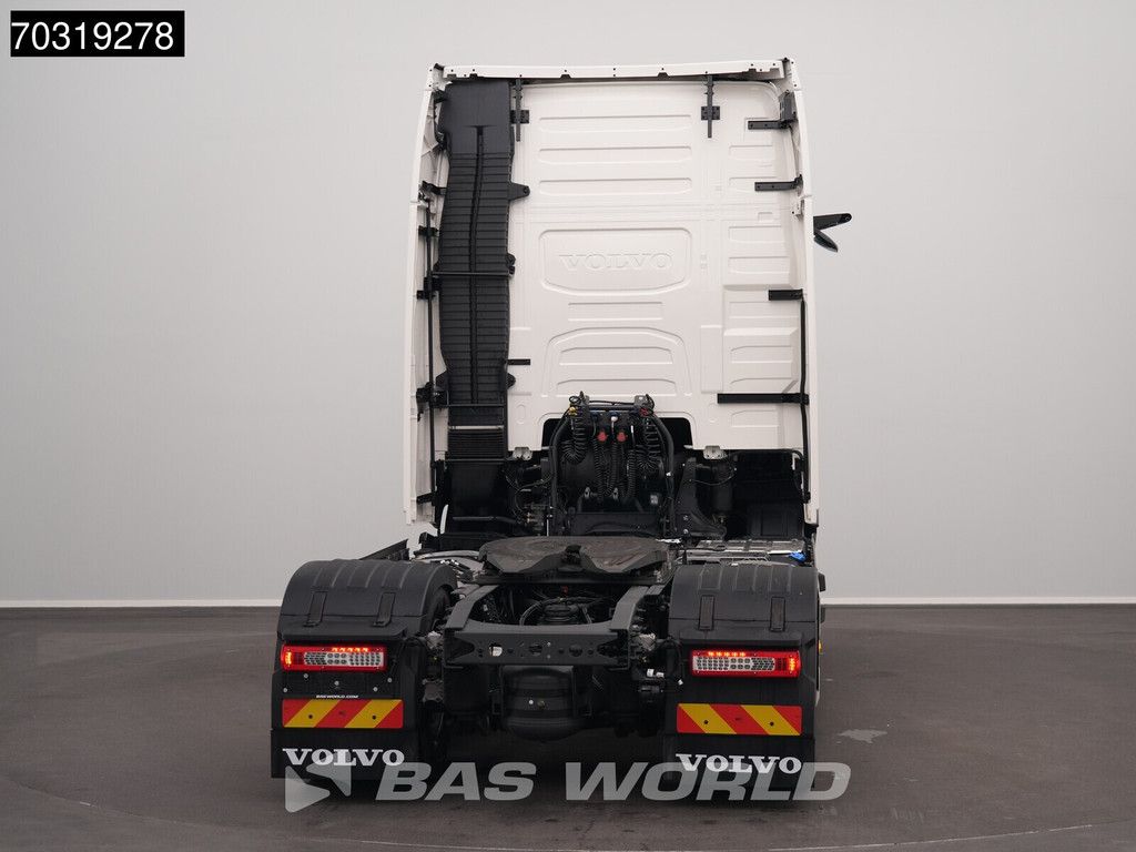 Volvo FH Aero 500 4X2 NEW! Globetrotter XL 2 tanks Mirrorcams ACC LED