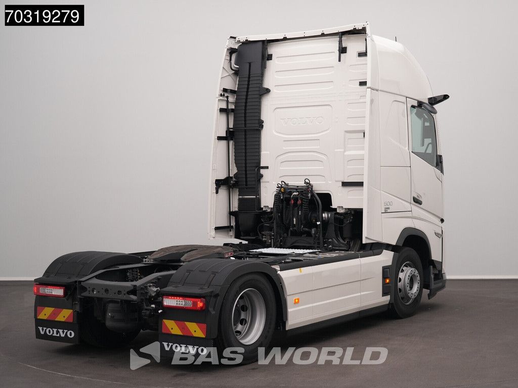 Volvo FH Aero 500 4X2 NEW! Globetrotter XL 2 tanks Mirrorcams ACC LED