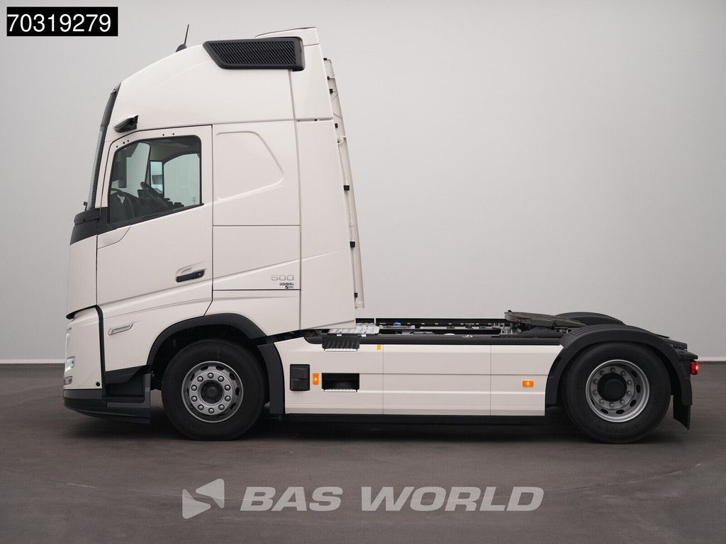 Volvo FH Aero 500 4X2 NEW! Globetrotter XL 2 tanks Mirrorcams ACC LED