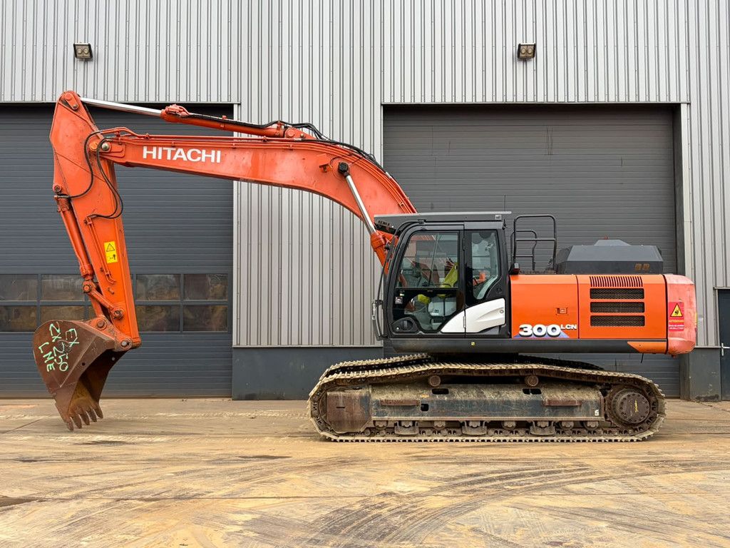 Hitachi ZX300LCN-6