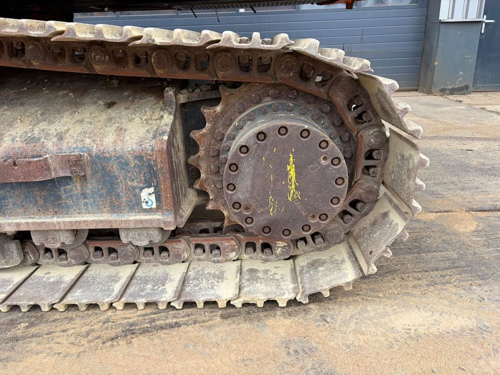 Hitachi ZX300LCN-6