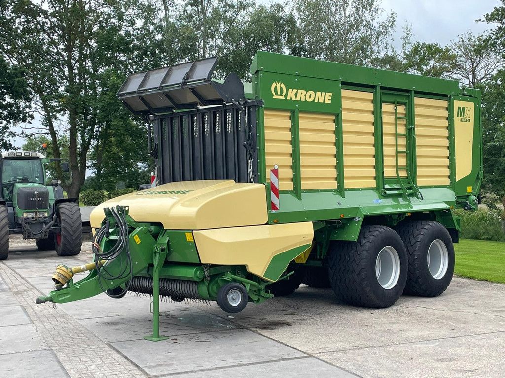 Krone MX 330 GL opraapwagen NIEUW STAAT 129 UUR!!