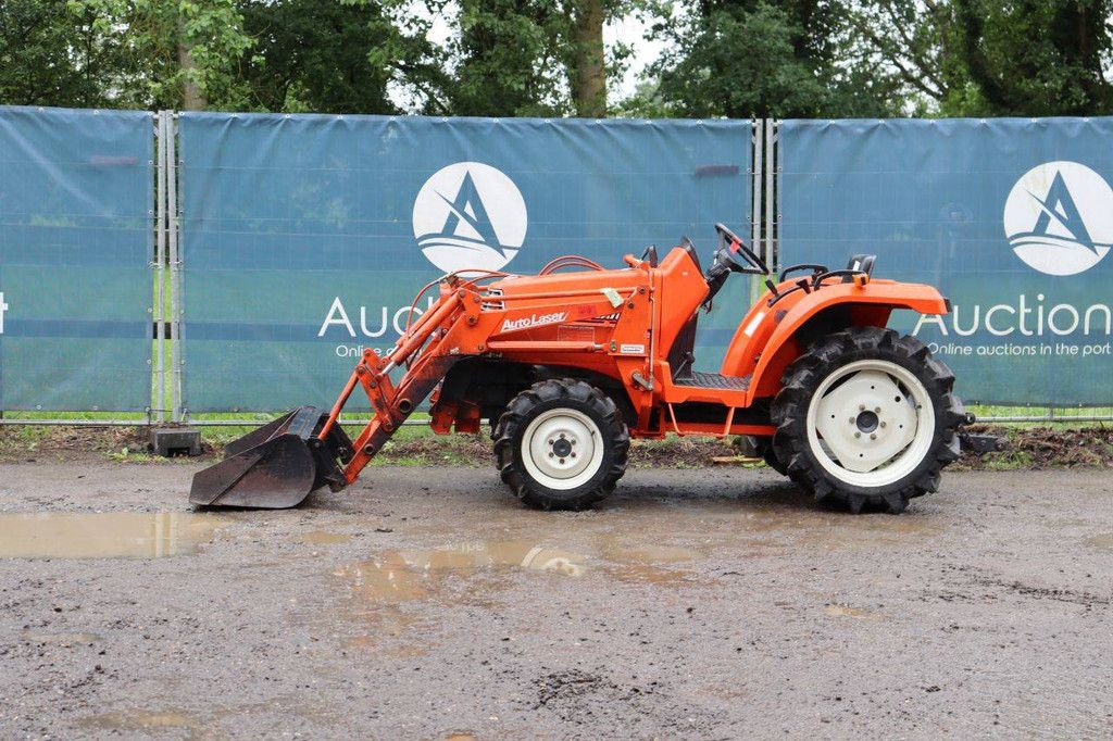 Minitractor Kubota Saturn X-20 Diesel 20pk met voorlader