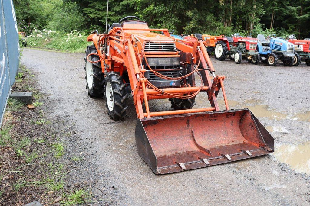 Minitractor Kubota Saturn X-20 Diesel 20pk met voorlader