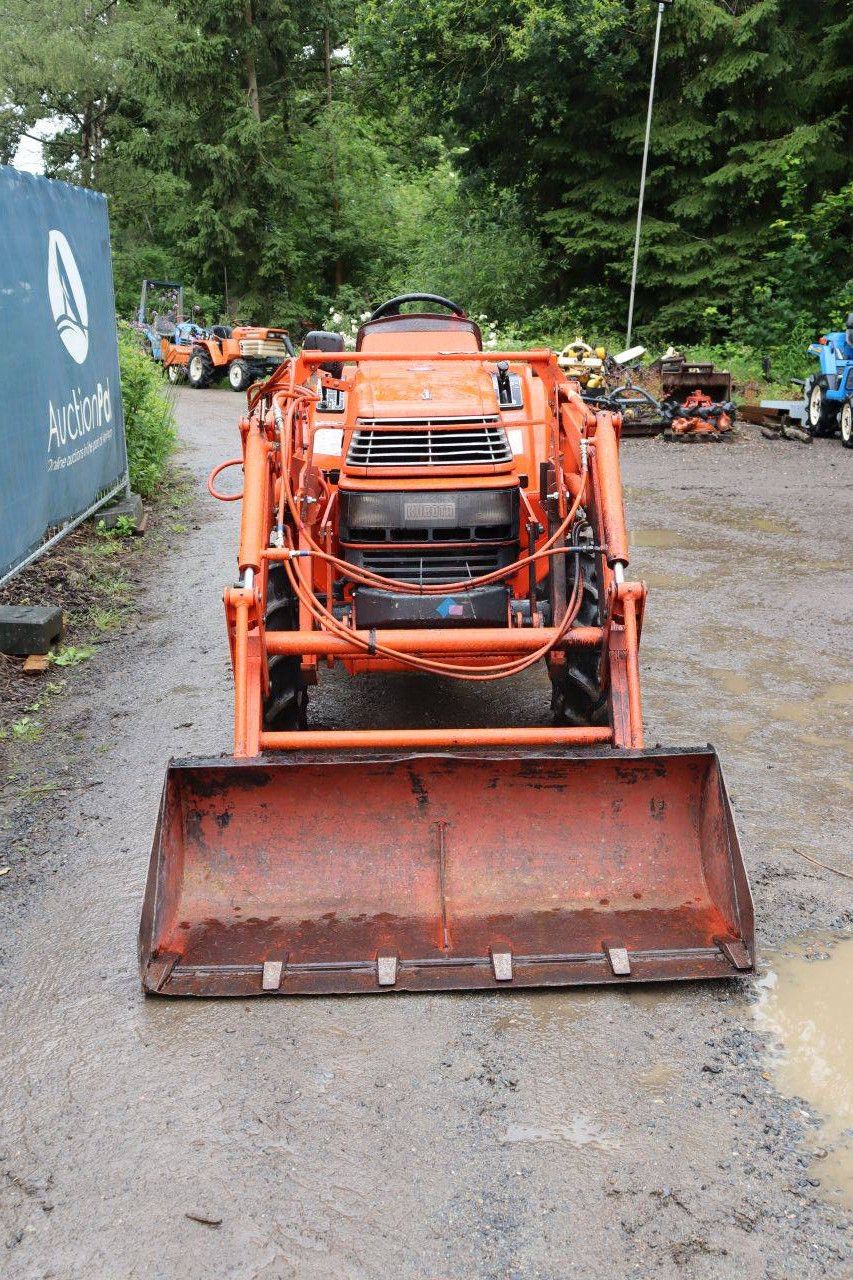 Minitractor Kubota Saturn X-20 Diesel 20pk met voorlader