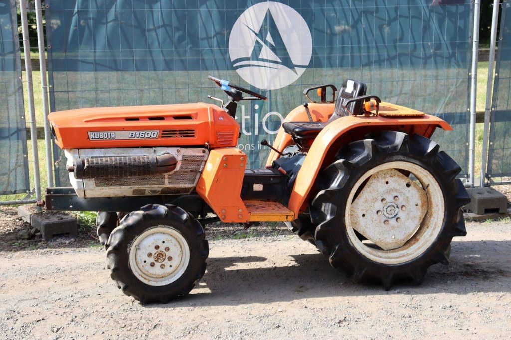 Kleintraktor Kubota B1600 Diesel 16 PS