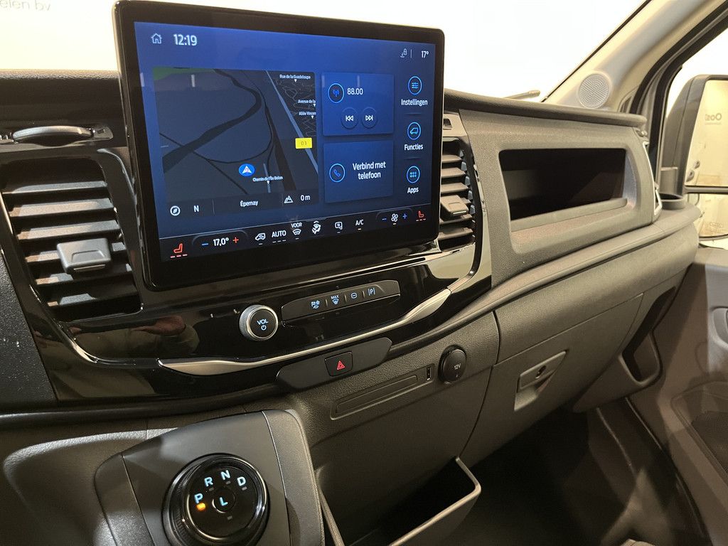 Ford E-Transit 390 (3500 kg) L2H2 Trend 68 kWh / 100% Elektrisch !! / Airco / Cruise Control / CarPlay / Camera / Navigatie / 3-Zits / 2.500 KM !!
