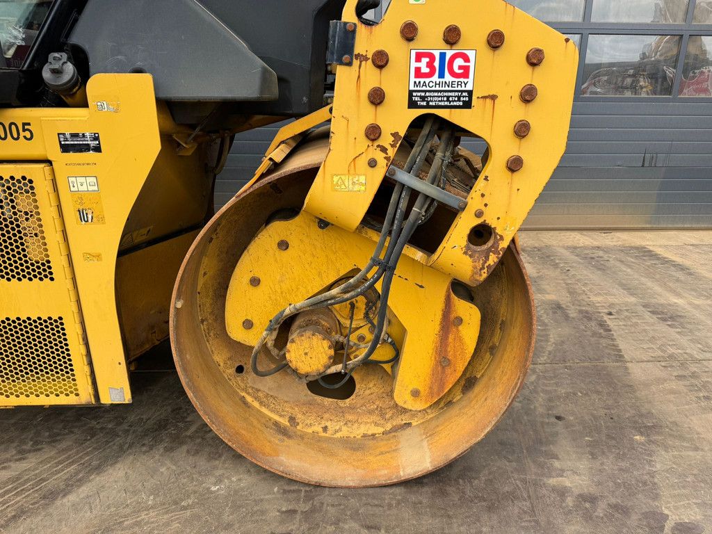 Caterpillar CD54B