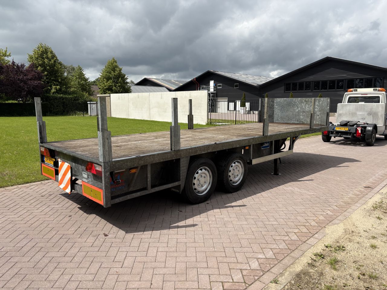 BE oplegger 8 TON VLAKE Veldhuizen