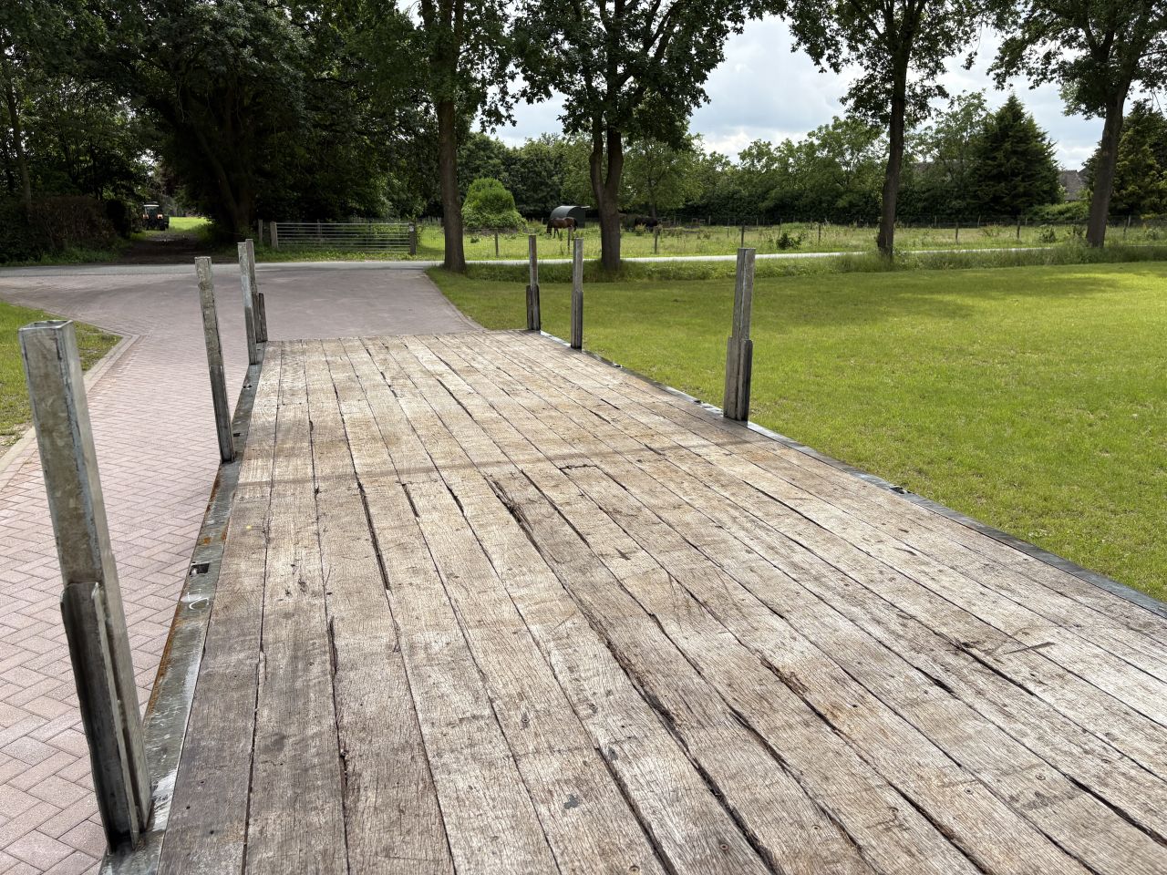 BE oplegger 8 TON VLAKE Veldhuizen