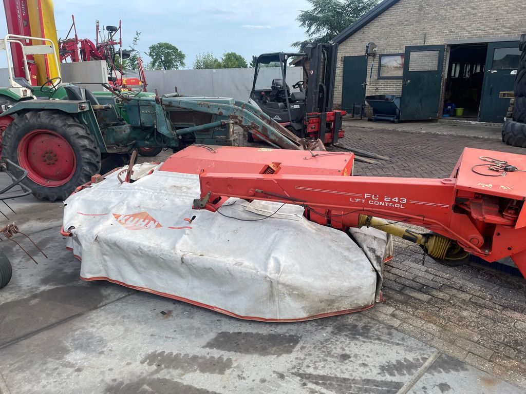 Kuhn FC 243 Lift Control