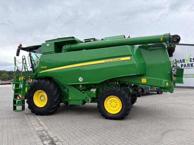 John Deere T 670 i