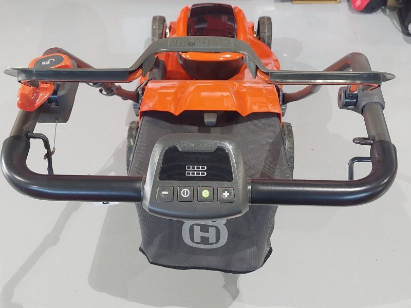 Husqvarna LC 353V