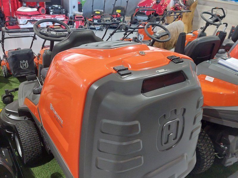 Husqvarna Rider 320 AWD