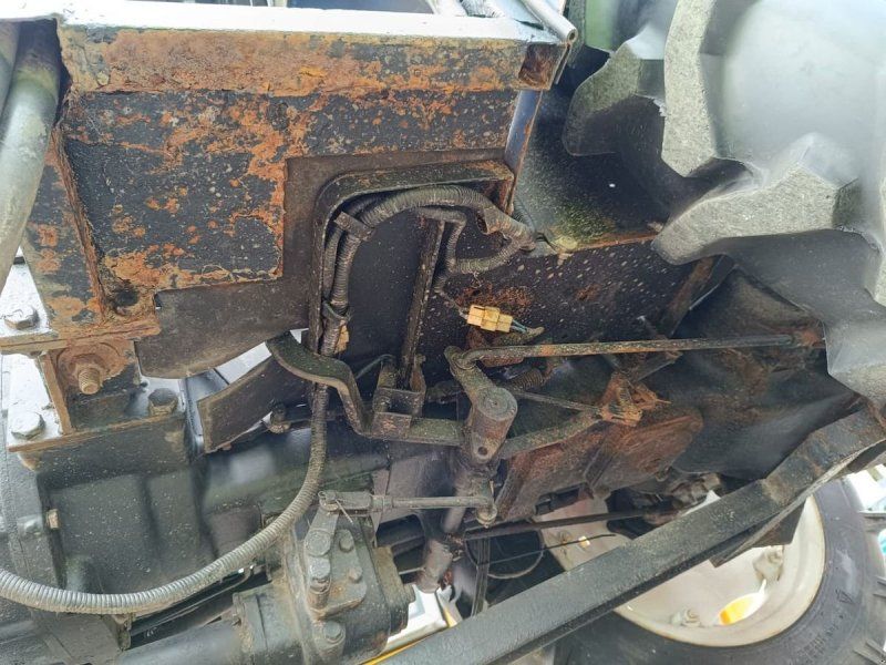 Lovol Foton 254 N mit Fronthydraulik