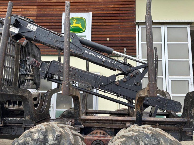 John Deere 1210 E