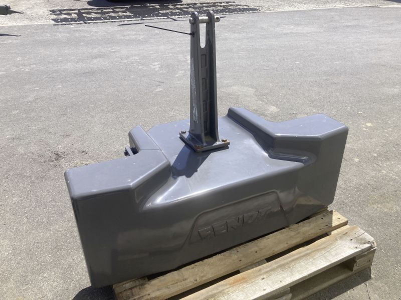 Fendt Z- GEWICHT 1800 KG #A007