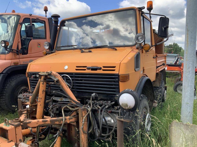 Mercedes-Benz Unimog 427/12