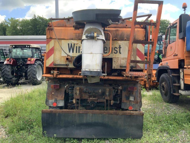 Mercedes-Benz Unimog 427/12
