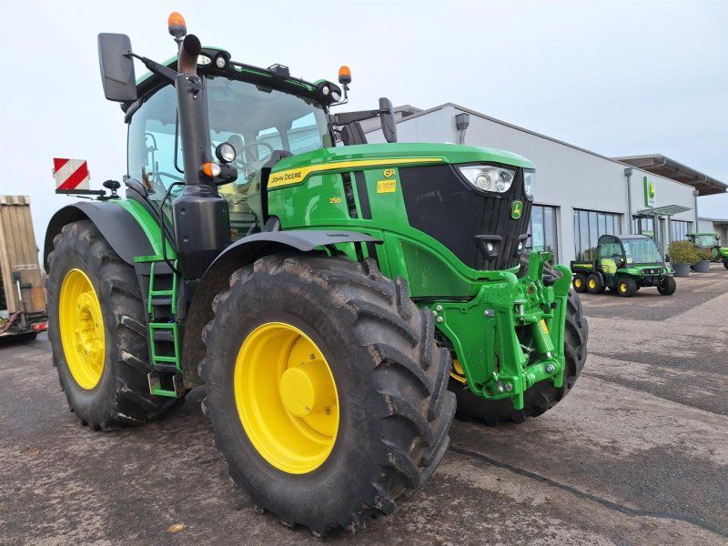 John Deere 6R 250