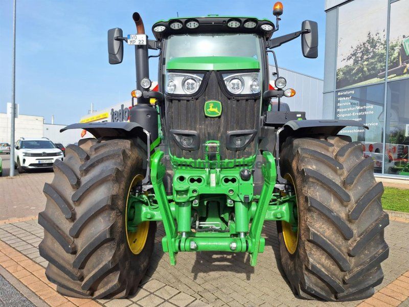 John Deere 6R 215