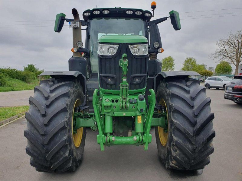 John Deere 6R 250