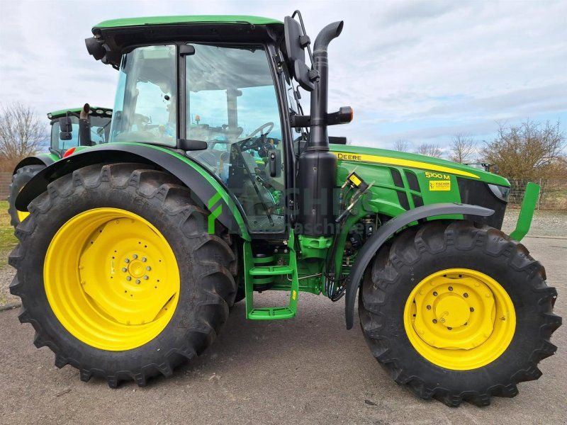John Deere 5100M