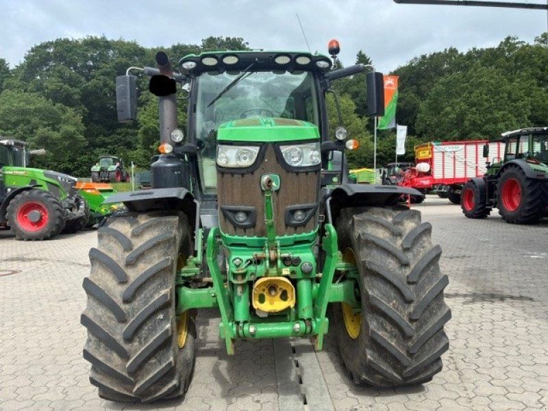 John Deere 6175R