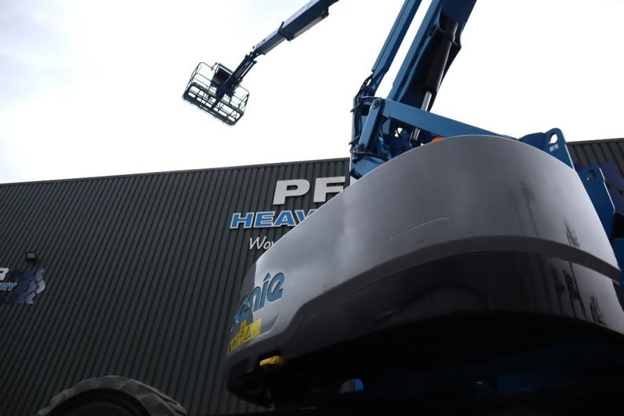 Genie Z60/37FE Hybrid, 4x4 Drive, 20m Working Height, 11