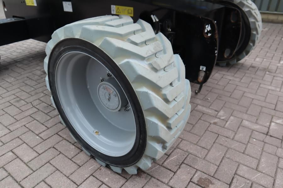 Genie Z60/37FE Hybrid, 4x4 Drive, 20m Working Height, 11
