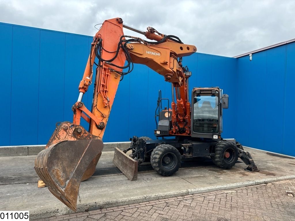 Hitachi ZX 130 W 4x4, 87,5 kW, 13885 h, 2-piece boom