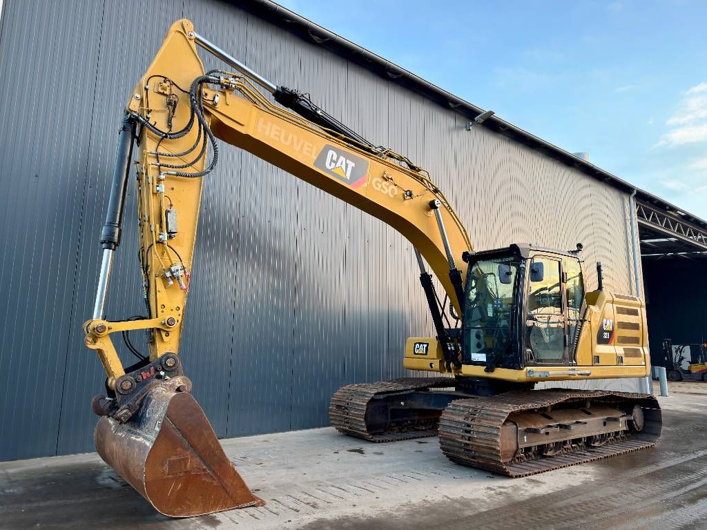 CAT 323 07B