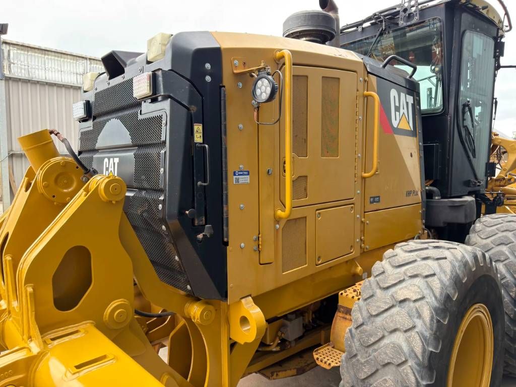 CAT 140M2