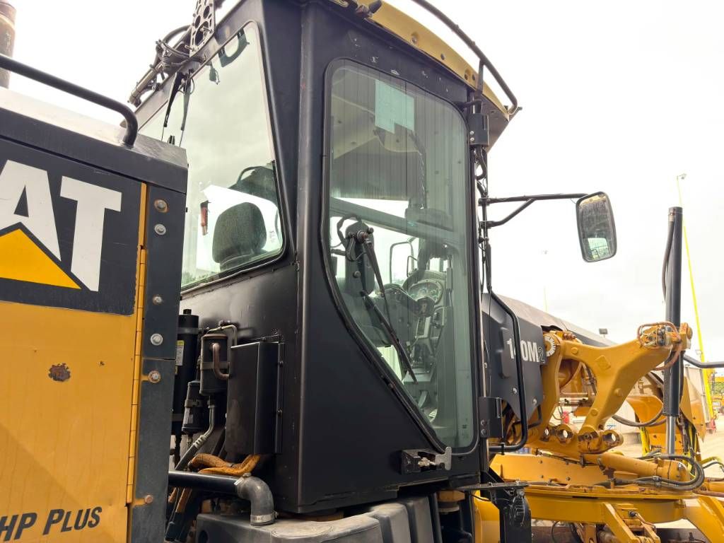 CAT 140M2