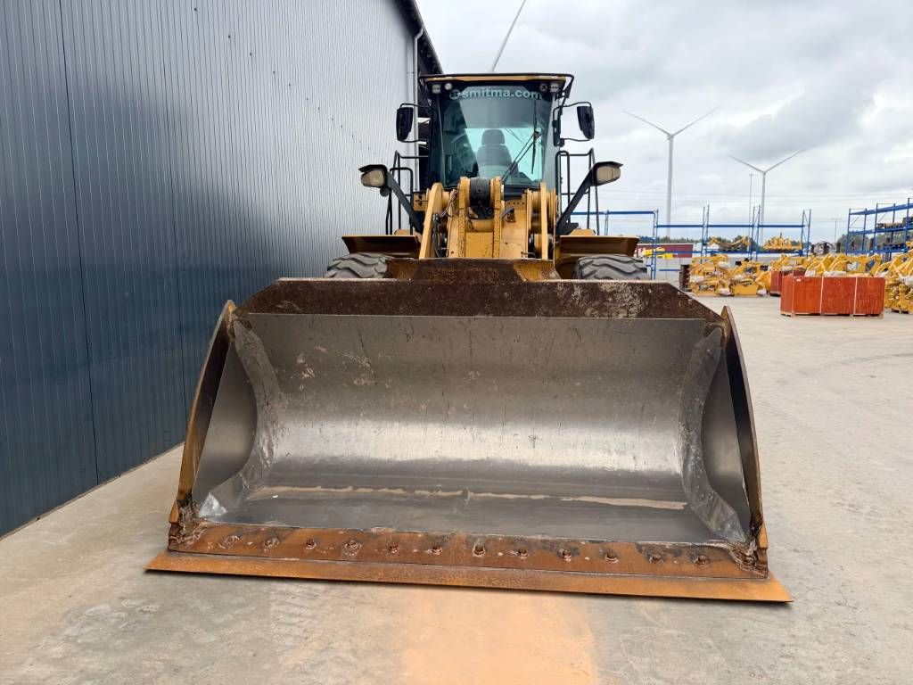 CAT 950M