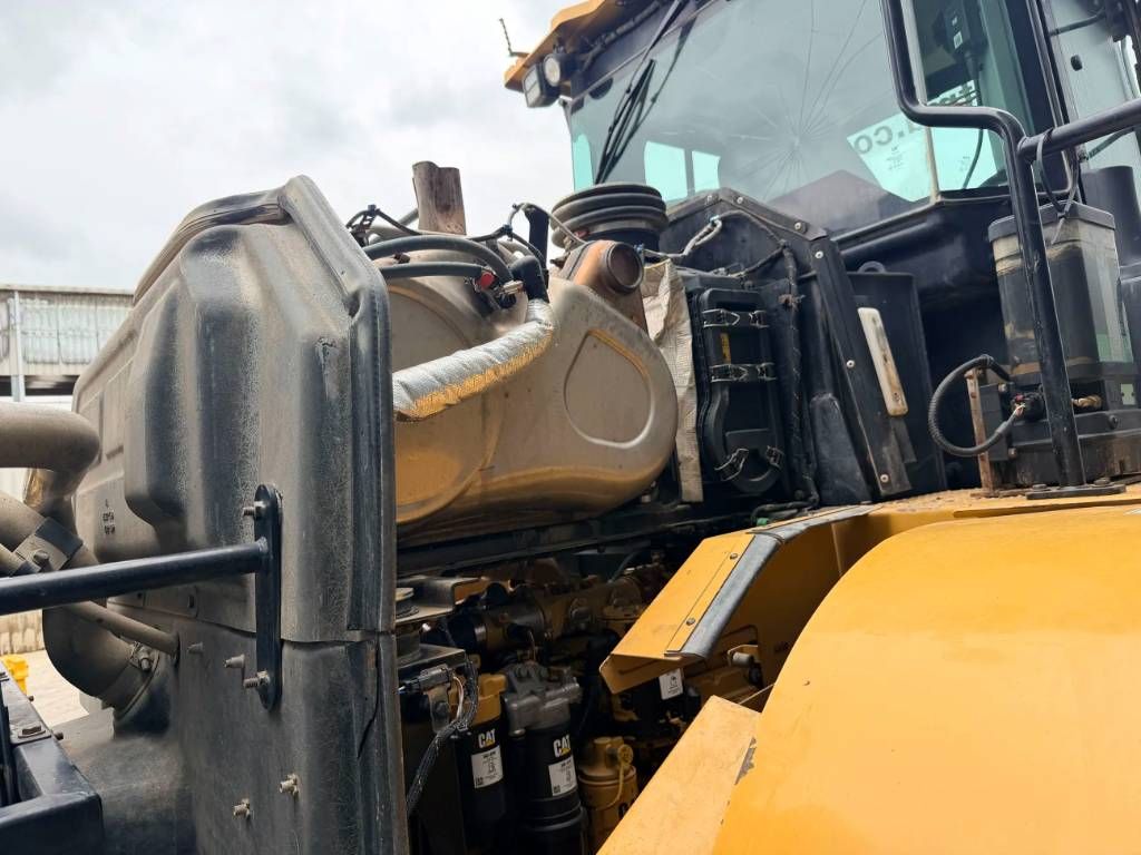 CAT 950M