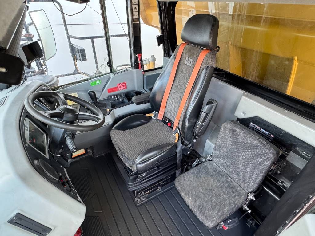 CAT 772G - Automatic Greasing / Body Heating